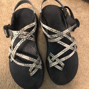 Chacos size 9